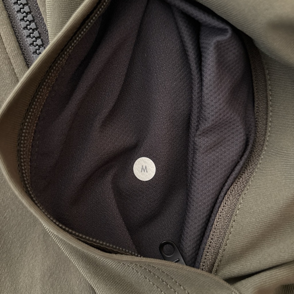 Lululemon jacket - Picture 3 of 3